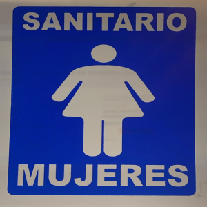 SEÑALAMIENTO LEYENDA "BAÑO DE MUJERES" 25X30 CM TROVICEL